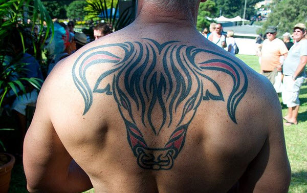 tatouage taureau
