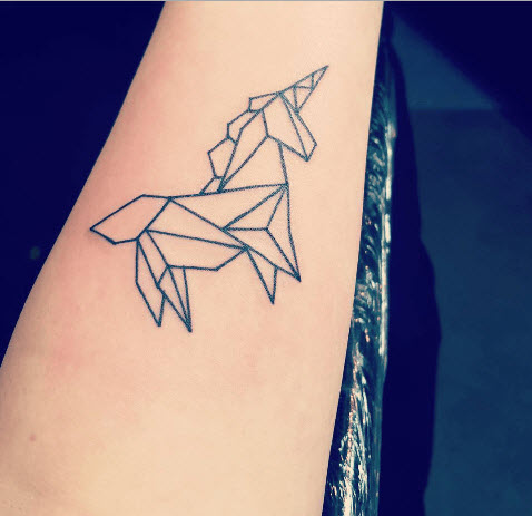 tatouage-origami-bras