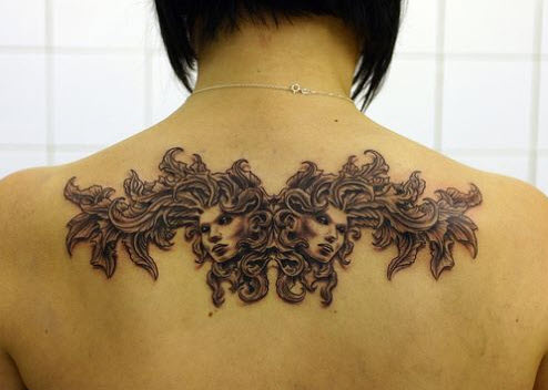 tatouage gothique dos