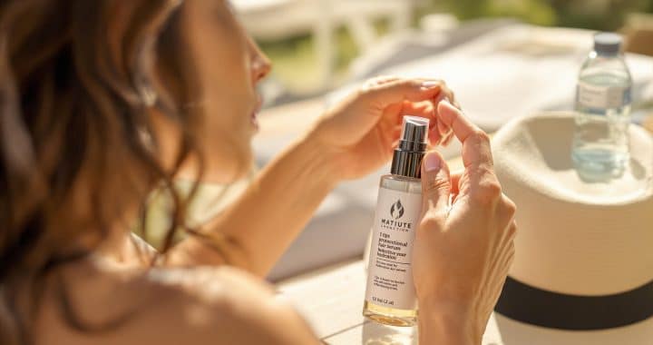 Comment préserver vos cheveux cet été ? 3 astuces de professionnels pour les protéger des rayons du soleil.