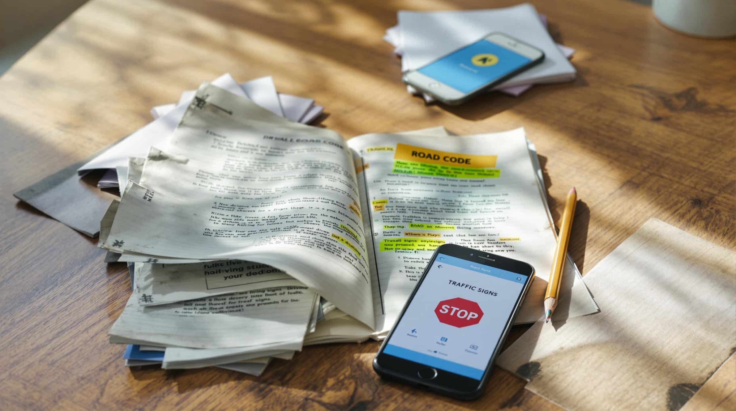 d&eacute;couvrez notre s&eacute;lection des meilleurs livres sur le code de la route pour r&eacute;viser rapidement et efficacement. que vous soyez novice ou souhaitiez parfaire vos connaissances, ces ouvrages vous aideront &agrave; r&eacute;ussir votre examen du code de la route en un rien de temps.