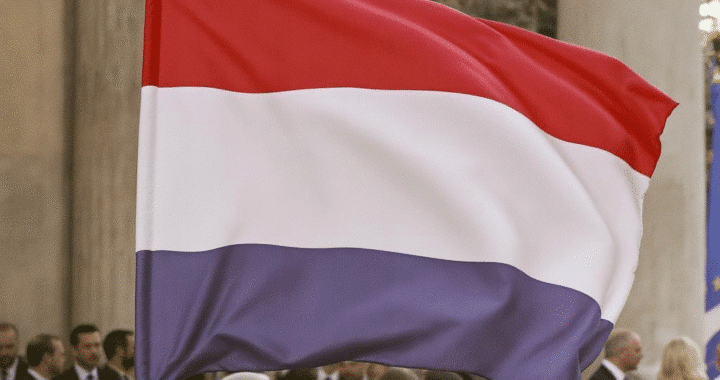 Drapeau luxe­mbourg : signification et usage dans les événements officiels