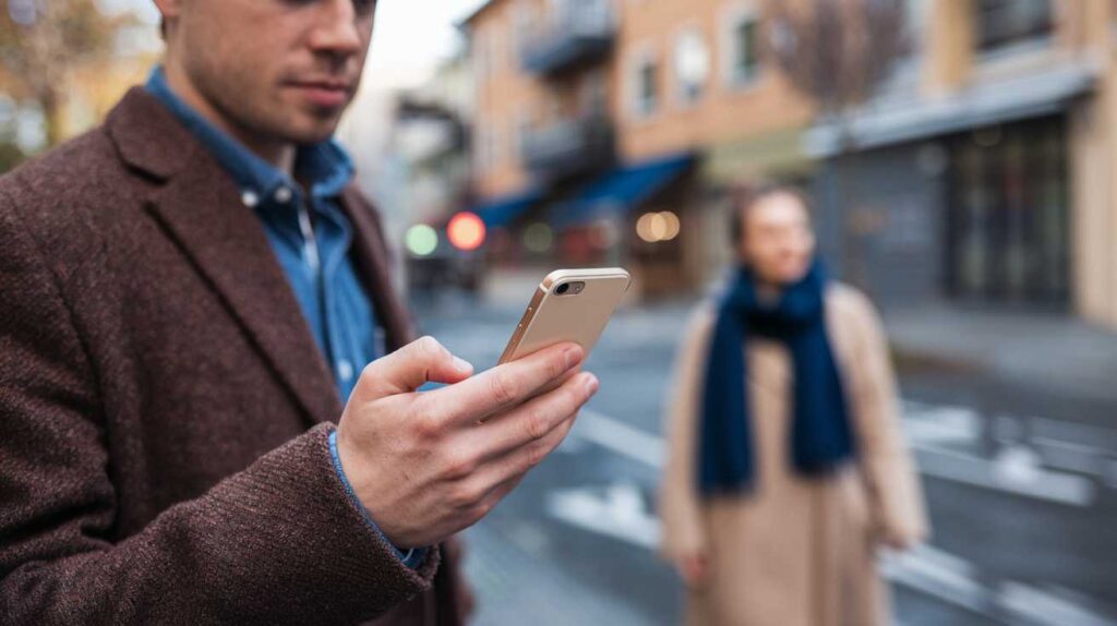 Pantalon qui descend : causes fr&eacute;quentes et solutions discr&egrave;tes au quotidien