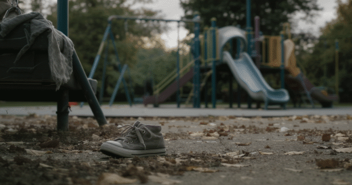 Tragédie en Moselle : le décès d&rsquo;une fillette de 9 ans soulève la question du suicide chez les enfants