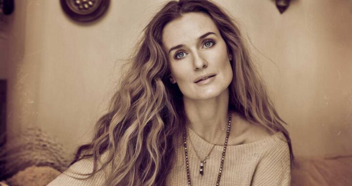 Longueurs brillantes et vagues délicates : guide pour recréer le brushing vintage de Demi Moore