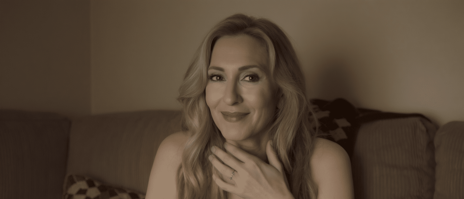 découvrez le tendre vœu de céline dion pour la nouvelle année dans 'gardez-moi dans vos cœurs' et laissez sa douceur accompagner vos moments précieux.