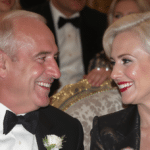 d&eacute;couvrez le couple princier albert ii de monaco et la princesse charl&egrave;ne r&eacute;unis lors d'un gala exceptionnel, un &eacute;v&eacute;nement rempli d'&eacute;l&eacute;gance et de glamour.