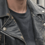 d&eacute;couvrez la tendance cuir patin&eacute; en 2026, une allure rock et authentique vue sur les podiums, qui apporte du caract&egrave;re et du style unique &agrave; vos looks.