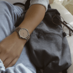 découvrez les 5 accessoires indispensables pour sublimer votre look de rentrée et affirmer votre style avec élégance et modernité.