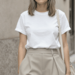d&eacute;couvrez le t-skirt, la pi&egrave;ce facile &agrave; porter qui r&eacute;veille vos tenues d&rsquo;automne et apporte une touche de fra&icirc;cheur &agrave; vos looks.