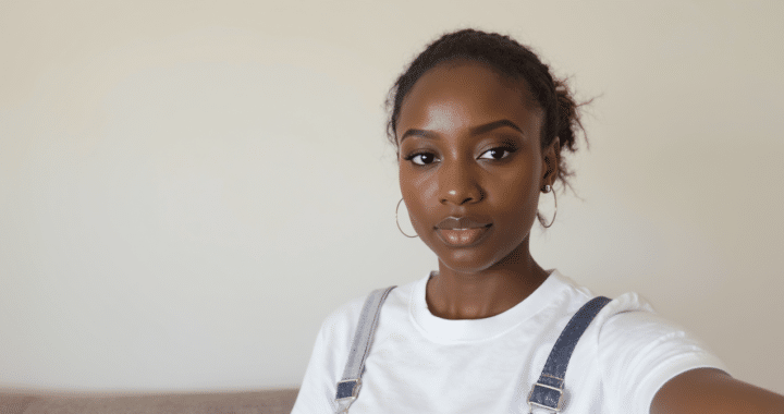 d&eacute;couvrez le parcours de rachel ojuromi, mannequin nig&eacute;riane r&eacute;v&eacute;l&eacute;e sur les r&eacute;seaux sociaux et devenue une nouvelle sensation de la mode.